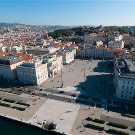 Appartamento In Centro Storico Trieste Exterior photo